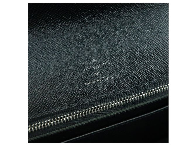 Borsa a pochette Louis Vuitton Selenga in pelle Taiga Ardoise M30782 - vista 21