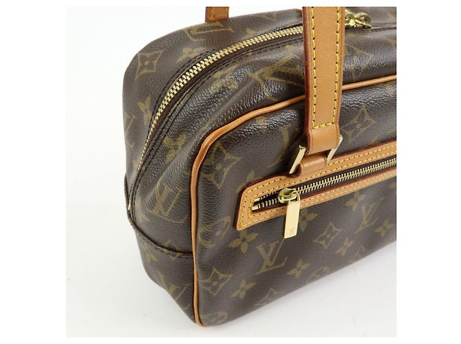 Cité Borsa a Spalla e a Mano Louis Vuitton Monogram Cite MM Marrone M51182 - vista 15