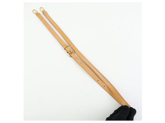 Louis Vuitton Adjustable Leather Shoulder Strap 120cm 1.6cm J52312 - view 4