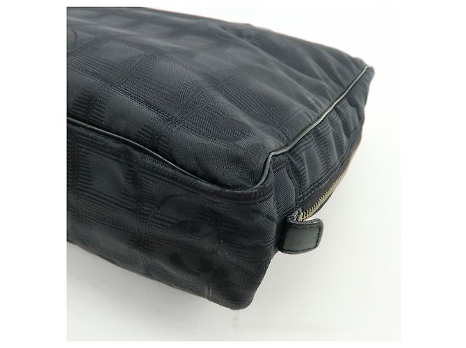CHANEL New Travel Line Borsa briefcase in nylon e pelle Nera A15974 - vista 12