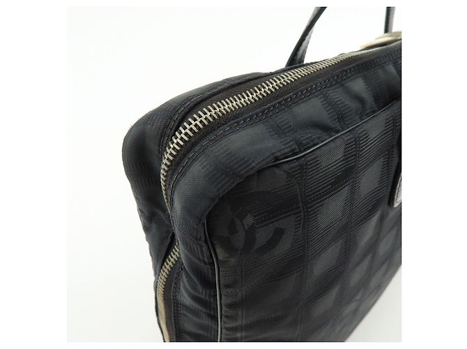 CHANEL New Travel Line Borsa briefcase in nylon e pelle Nera A15974 - vista 15