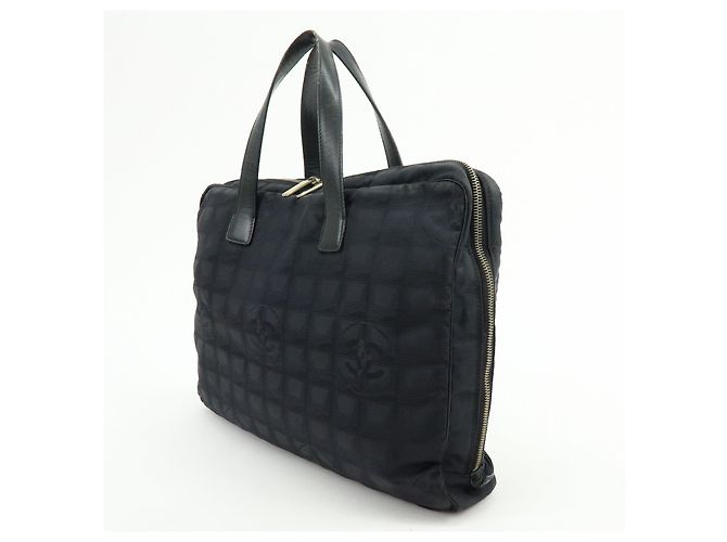 CHANEL New Travel Line Borsa briefcase in nylon e pelle Nera A15974 - vista 3