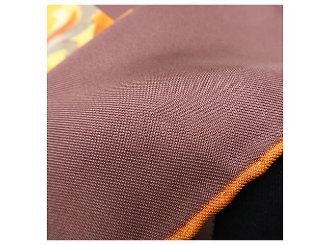 Louis Vuitton Monogram Carre Au Fil Du Temps Silk 100% Scarf M71120 - vista 9