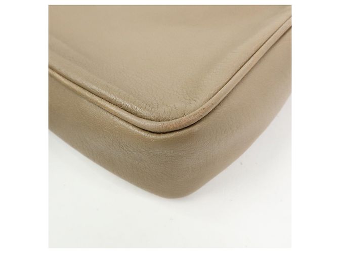 Autre Marque SAINT LAURENT PARIS Borsa Camera Cassandra in pelle Small FLY520533 - vista 13