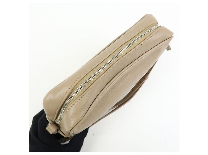 Autre Marque SAINT LAURENT PARIS Borsa Camera Cassandra in pelle Small FLY520533 - vista 16