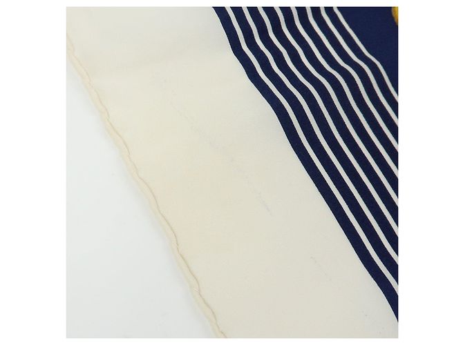 Sciarpa CHANEL COCO Mark 100% seta Coin Strip Navy Bianco Giallo - vista 8
