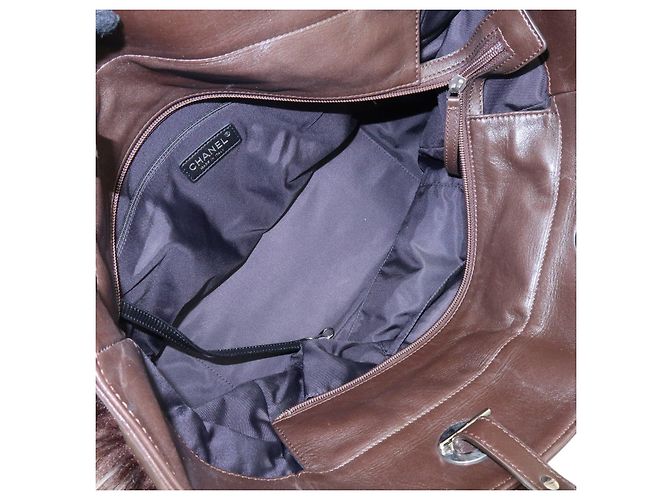 Borsa Tote e Borsa a Tracolla CHANEL Paris Biarritz in pelle e pelliccia Marrone Beige - vista 9