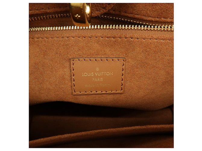 Louis Vuitton Monogram Tuffetage OnMySide PM Shearling 2Way Bag M58918 - vista 12