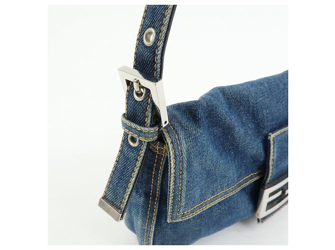 FENDI Mamma Baguette Borsa a tracolla in pelle e denim Blu 26424 - vista 14