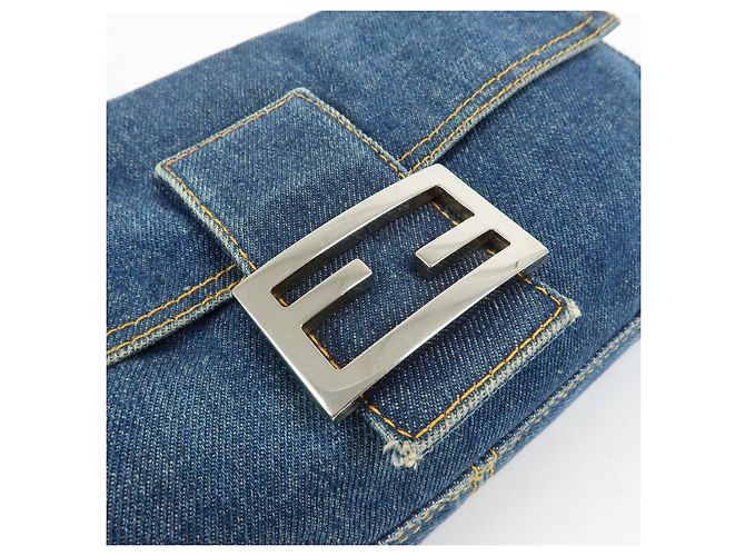 FENDI Mamma Baguette Borsa a tracolla in pelle e denim Blu 26424 - vista 16