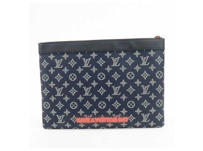Louis Vuitton Monogram Ink Upside Down Pochette Apollo Navy M62905 - vista 2