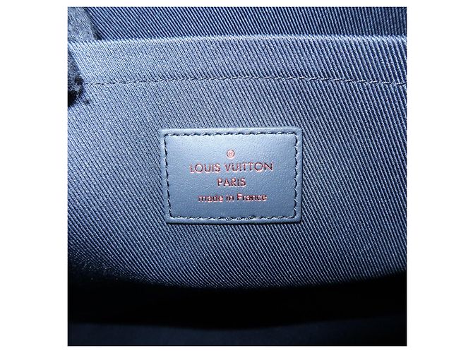 Louis Vuitton Monogram Ink Upside Down Pochette Apollo Navy M62905 - vista 22