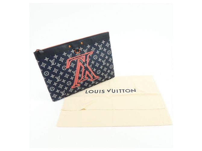 Louis Vuitton Monogram Ink Upside Down Pochette Apollo Navy M62905 - vista 24