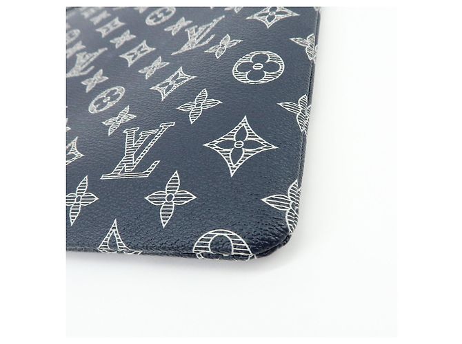 Louis Vuitton Monogram Ink Upside Down Pochette Apollo Navy M62905 - vista 8