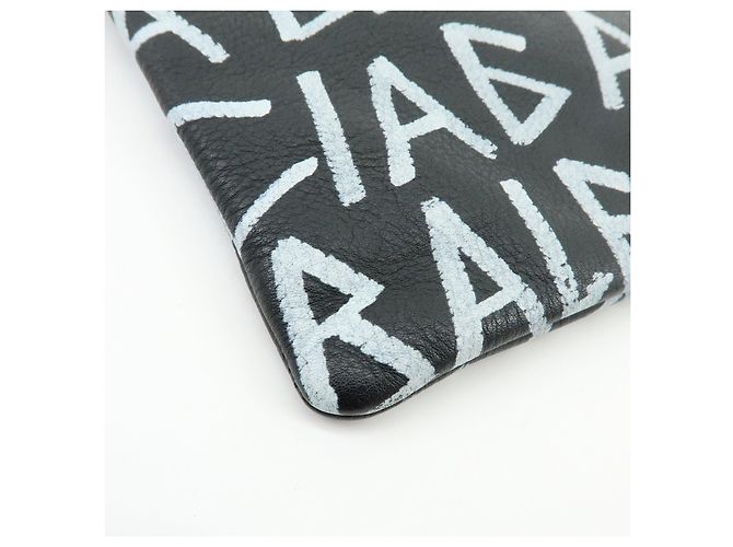 BALENCIAGA Pochette in pelle Graffiti Flat Pouch Nero Bianco - vista 9