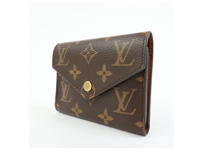 Louis Vuitton Monogram Portefeuille Victorine Tri-fold Wallet M62472 - vista 3