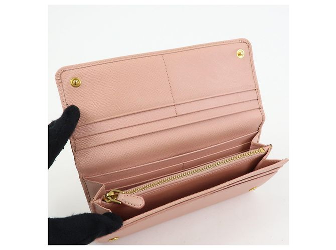 Portafoglio lungo PRADA in pelle Saffiano con nastro logo Rosa 1M1132 - vista 13
