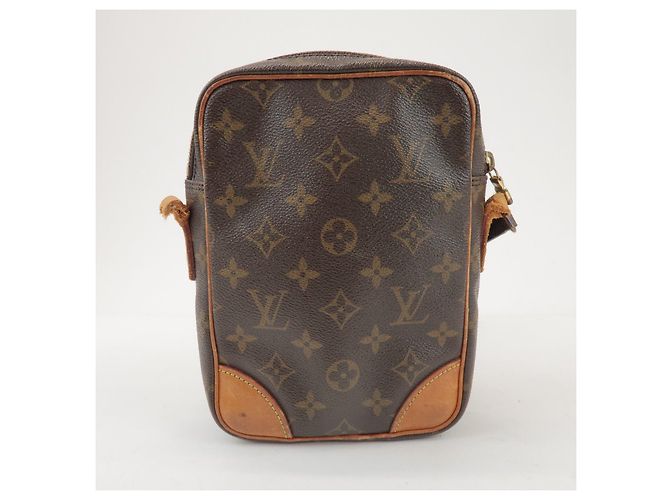 Louis Vuitton Monogram Amazone Shoulder Bag Crossbody Bag M45236 - vista 2
