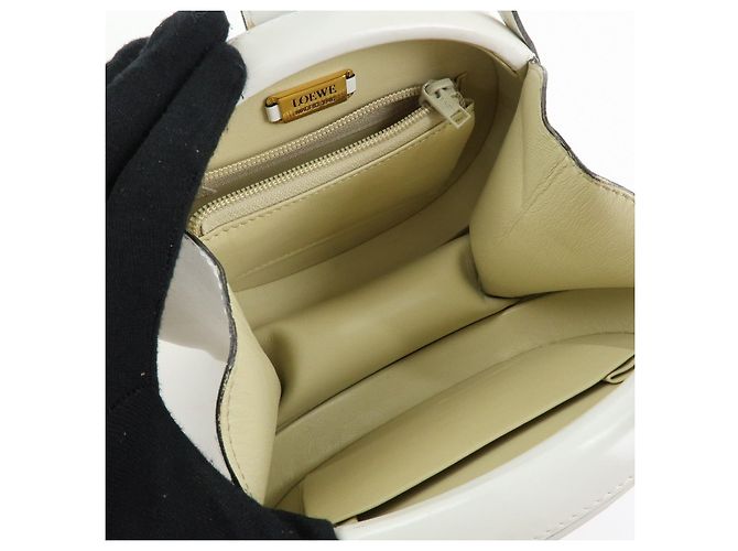Loewe Logo Runde Leder Handtasche White - Ansicht 22