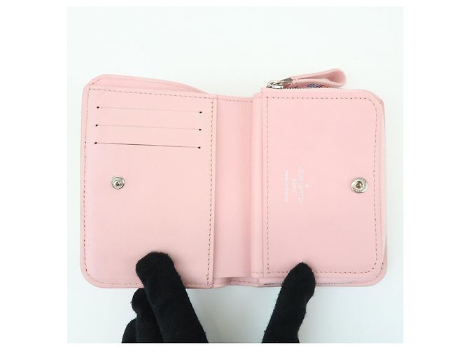 Cartera Compacta Louis Vuitton New Wave Gypt Smoothie Pink M63791 - vista 17