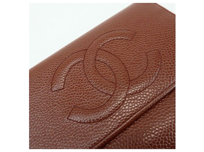 Cartera compacta tri-fold CHANEL COCO Mark de piel caviar marrón - vista 12