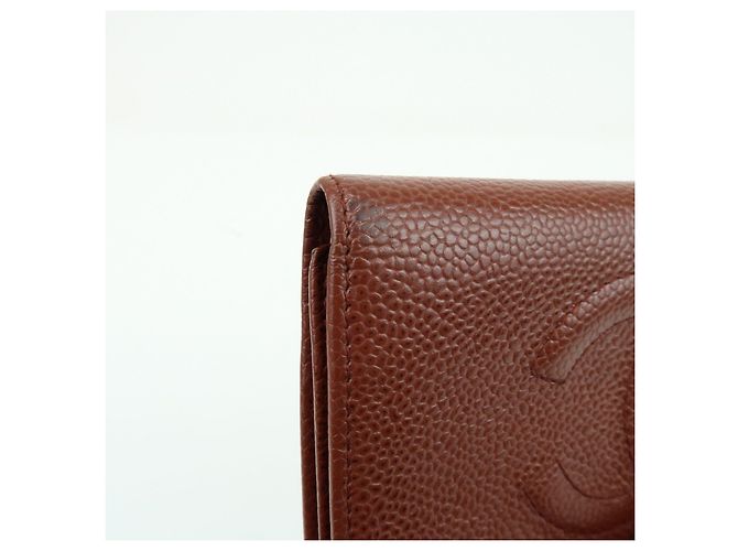Cartera compacta tri-fold CHANEL COCO Mark de piel caviar marrón - vista 9