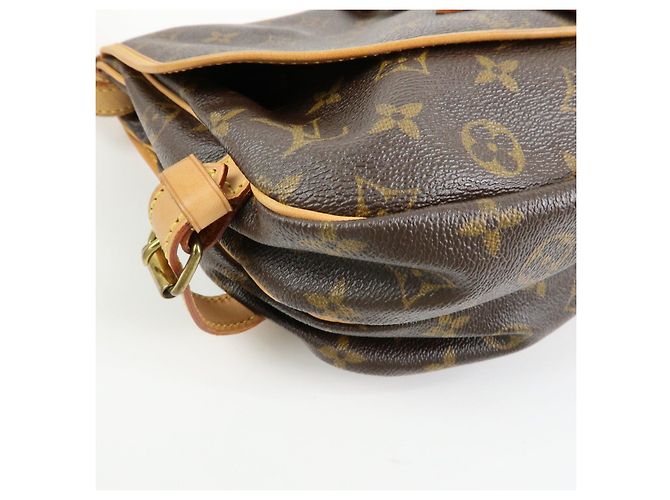 Borsa a Tracolla e Spalla Louis Vuitton Monogram Saumur 30 Marrone M42256 - vista 10