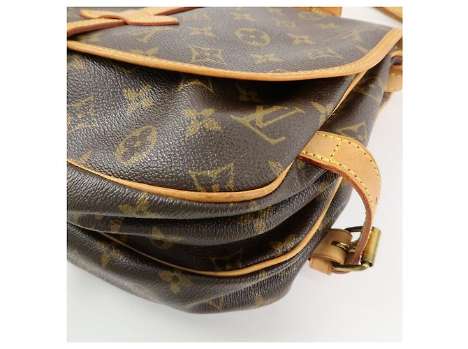 Borsa a Tracolla e Spalla Louis Vuitton Monogram Saumur 30 Marrone M42256 - vista 13