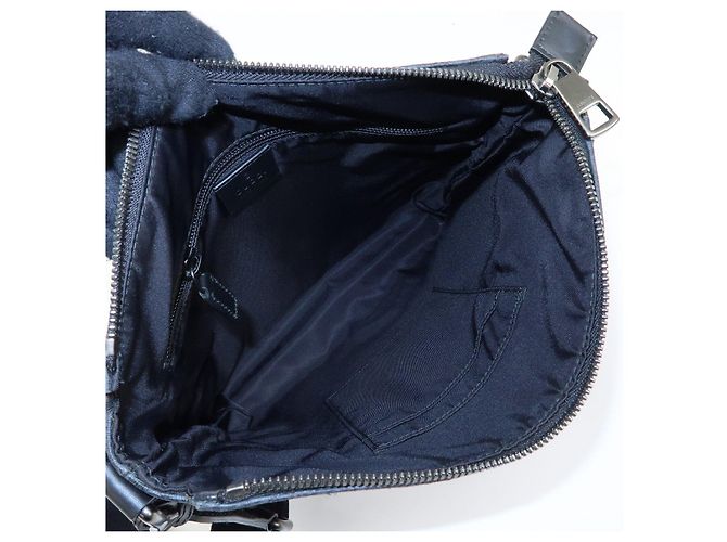 Borsa a tracolla GUCCI GG Supreme in pelle Nera 387514 - vista 21