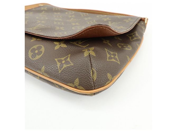 Louis Vuitton Monogram Musette Tango Short Shoulder Bag Brown M51257 - vista 12