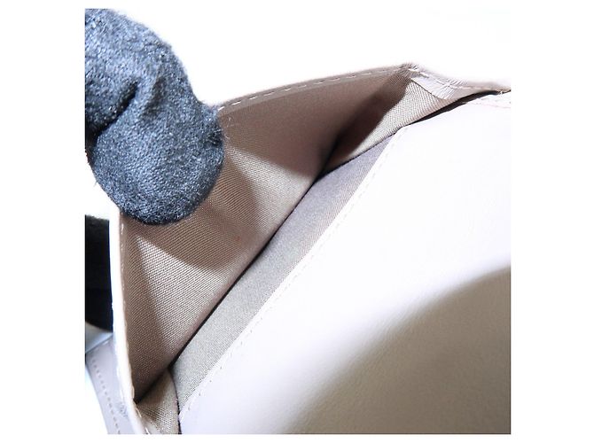 FENDI By The Way Cartera Compacta Bi-fold de Piel Light Pink 8M0387 - vista 20