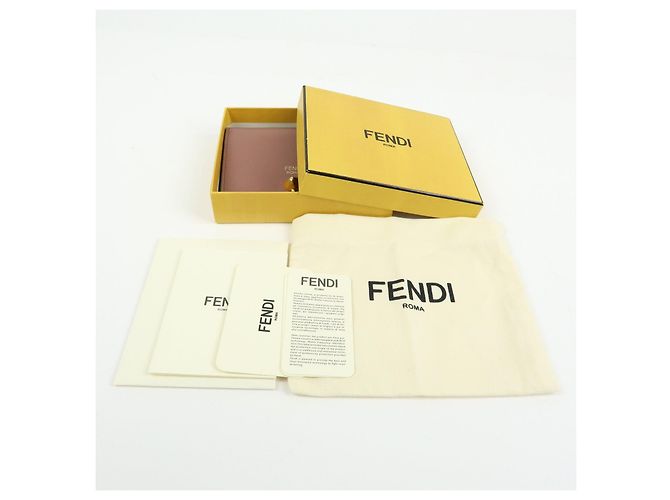 FENDI By The Way Cartera Compacta Bi-fold de Piel Light Pink 8M0387 - vista 23