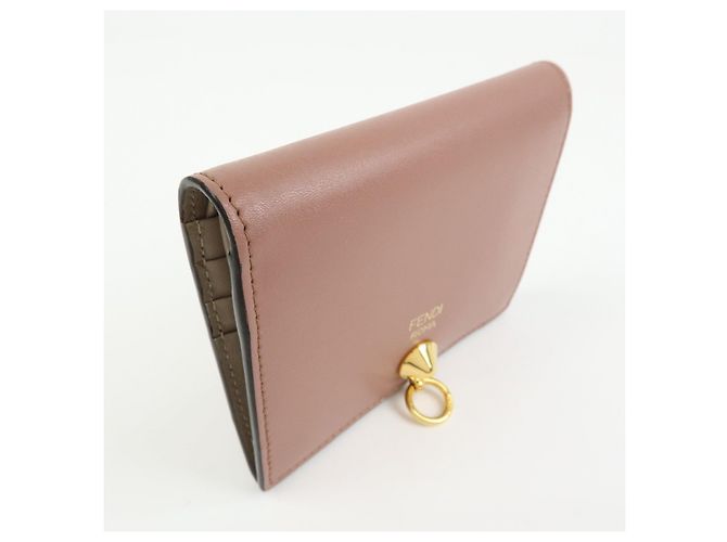 FENDI By The Way Cartera Compacta Bi-fold de Piel Light Pink 8M0387 - vista 4