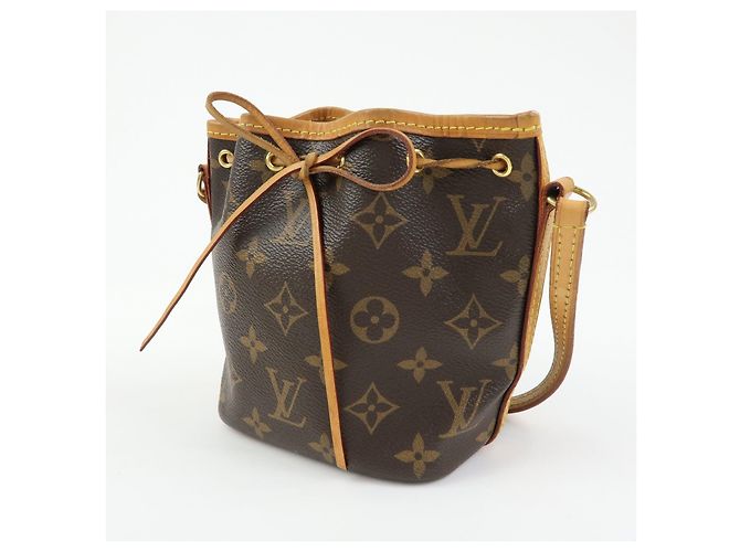Louis Vuitton Monogram Nano Noe Shoulder Bag Crossbody Bag M41346 - vista 3