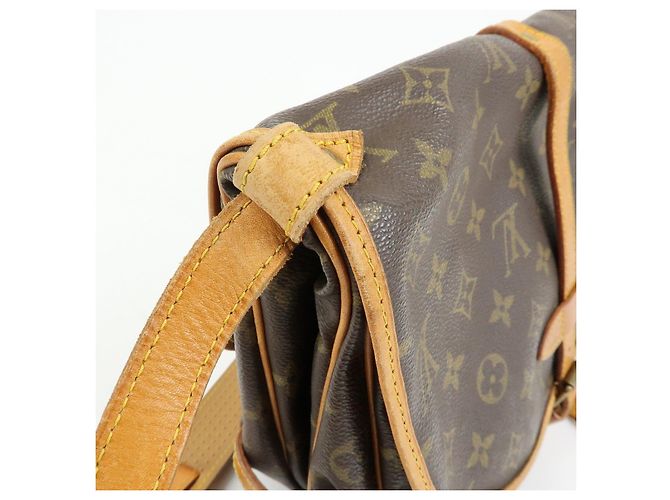 Louis Vuitton Monogram Saumur 30 Canvas Shoulder Bag Brown M42256 - vista 15