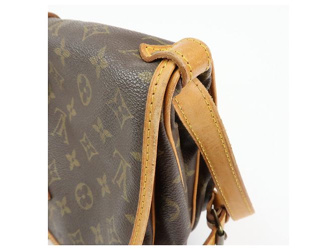 Louis Vuitton Monogram Saumur 30 Canvas Shoulder Bag Brown M42256 - vista 16