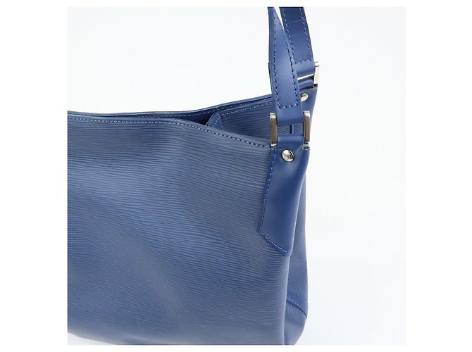 Borsa a tracolla Louis Vuitton Epi Mandala GM in pelle Myrtille M5892G - vista 15
