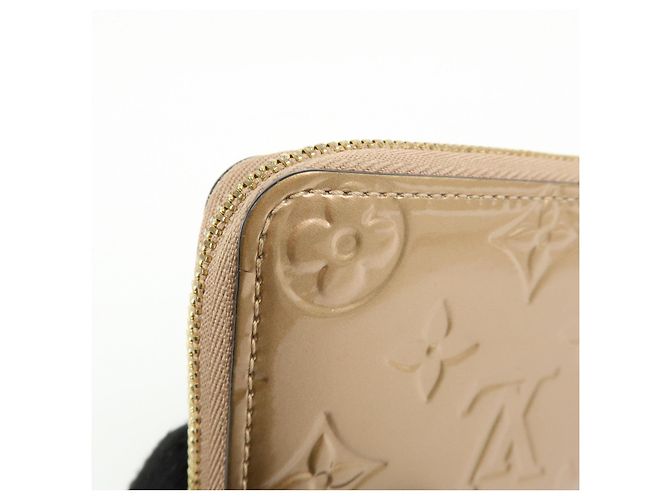 Louis Vuitton Monogram Vernis Leather Round Zippy Coin Case M90601 - vista 14
