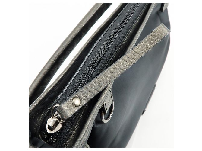 Borsa a spalla e borsa a mano BURBERRY in nylon e pelle con logo Nero Bronze - vista 22