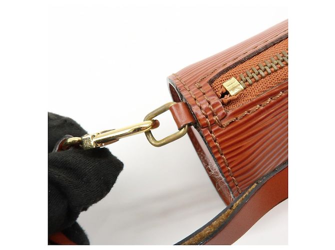 Louis Vuitton Epi Mini Pouch per Borsa a Mano Soufflot Kenya Brown - vista 15