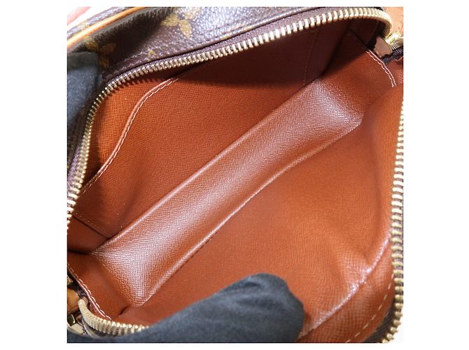 Cité Borsa a tracolla Louis Vuitton Monogram Pochette Cite Marrone M51183 - vista 21