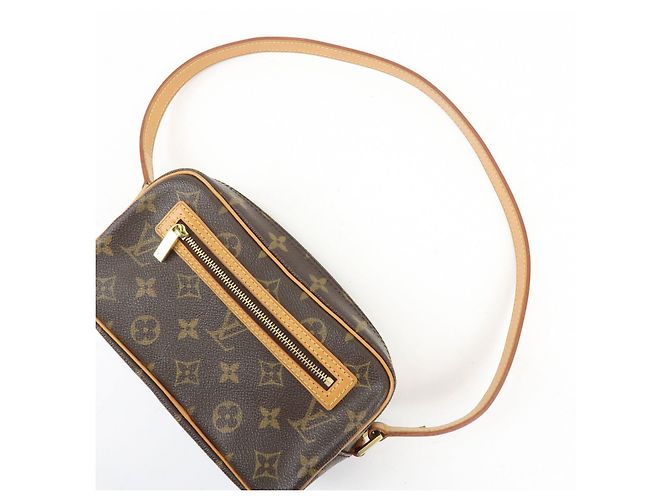 Cité Borsa a tracolla Louis Vuitton Monogram Pochette Cite Marrone M51183 - vista 6