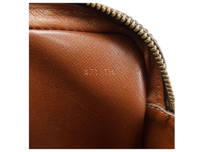 Borsa a pochette Louis Vuitton Monogram Marly Dragonne PM Brown M51827 - vista 24