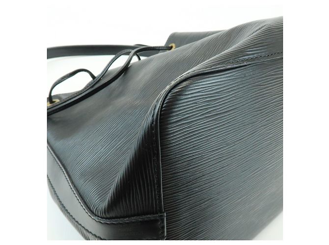 Borsa a tracolla Louis Vuitton Epi Petit Noe Noir Black M44102 - vista 12