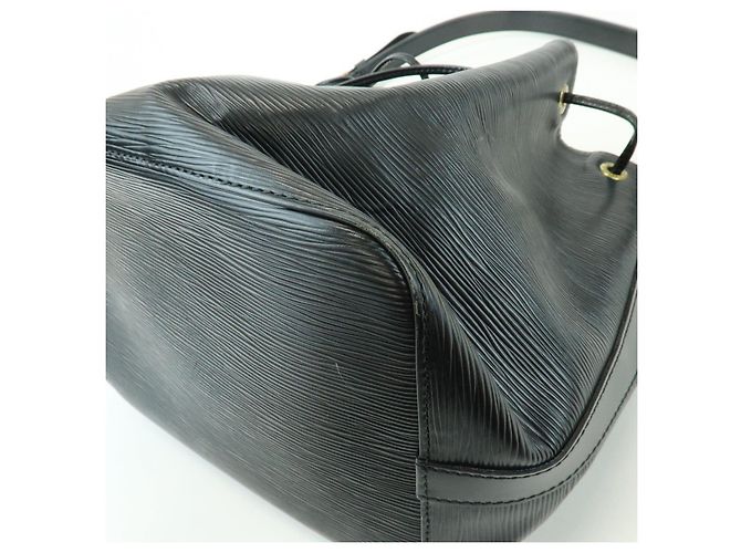 Borsa a tracolla Louis Vuitton Epi Petit Noe Noir Black M44102 - vista 13