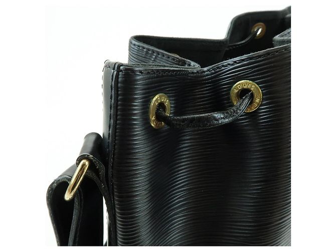 Borsa a tracolla Louis Vuitton Epi Petit Noe Noir Black M44102 - vista 18