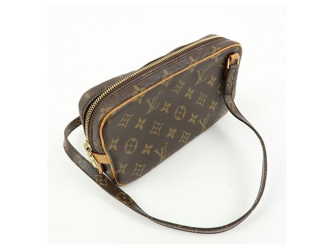Borsa Louis Vuitton Monogram Pochette Marly Bandouliere Brown M51828 - vista 4
