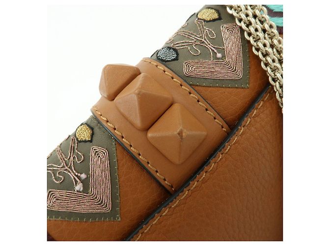 Borsa a tracolla in pelle con catena e ricami VALENTINO Glam Lock Marrone - vista 16