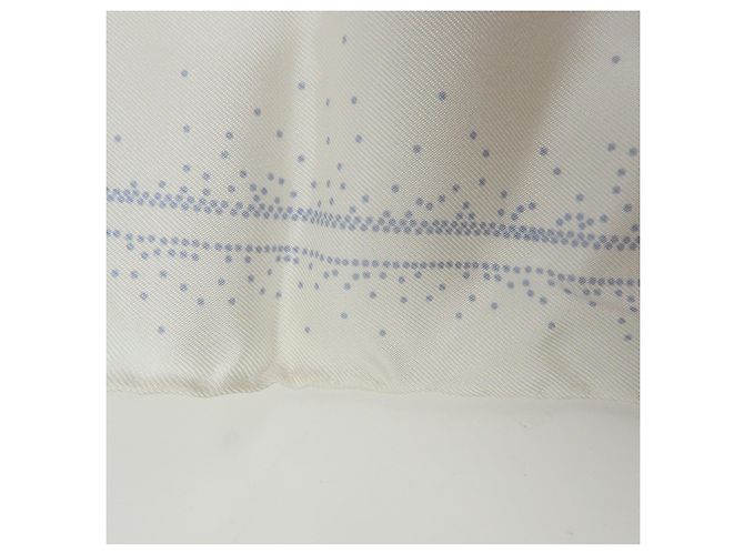 CHANEL Camelia COCO Mark Schal 100% Seide Bär Pinguin Weiß Hellblau - Ansicht 7