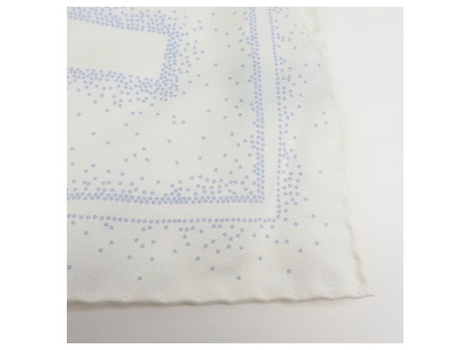CHANEL Camelia COCO Mark Schal 100% Seide Bär Pinguin Weiß Hellblau - Ansicht 8